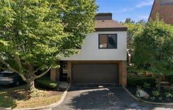 10 Harbour Pointe, Buffalo, NY 14202
