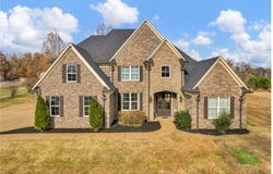 3270 RAST Rd, Millington, TN 38053