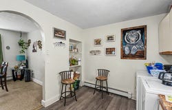 18 Pleasant St, Lowell, MA 01852