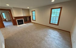 530 Oakdale Drive, Dover, OH 44622