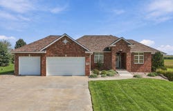 4600 Maddie Street, Waverly, NE 68527