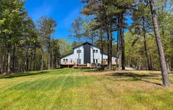 16444 Freedom Road, Willow Springs, MO 65793