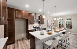 809 Cortland Ln, Troy, MI 48085