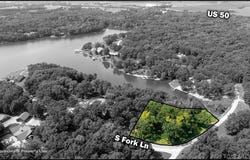 1040 S Fork Lane, Tipton, MO 65081