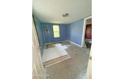 512 E Hemlock St, LaFollette, TN 37766