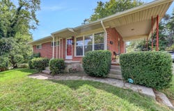 15 Cedar Ave, Rocky Mount, VA 24151