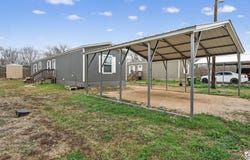 16 Fourth St, Maxwell, TX 78656