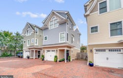 363 W 8TH Street, SHIP BOTTOM, NJ 08008