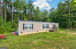3930 Bartley Road, West Point, GA 31833