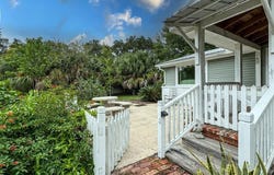 121 Ave D, Apalachicola, FL 32320