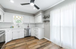 120 E Shady Brook Ln, Derby, KS 67037