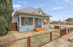 112 Irwin Court, Hanford, CA 93230
