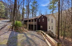 522 Rebel Circle, Sky Valley, GA 30537
