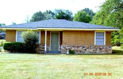 906 BRIDGE STREET, Bastrop, LA 71220-0000