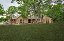 101 Oakwood Drive, Weatherford, TX 76086