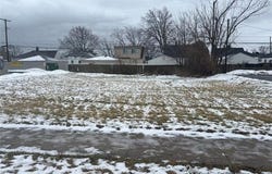 0002 Northline, Southgate, MI 48195