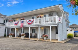 84 Grand Central Avenue, Lavallette, NJ 08735