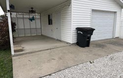 539 E St NE, Linton, IN 47441