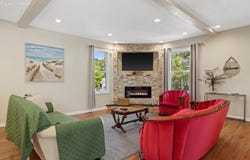 915 E Homer St, Milwaukee, WI 53207