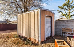 811 17th St, Seagraves, TX 79359
