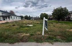 381 W RASPBERRY PATCH Rd, Garden City, UT 84028