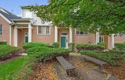 2124 W Concord Lane, Addison, IL 60101