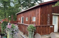 6684 Leon Road, Andover, OH 44003