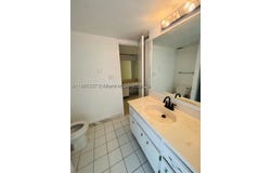 5701 Collins Ave, Miami Beach, FL 33140