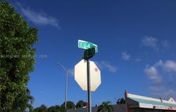359 E 12th St, Hialeah, FL 33010