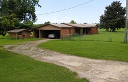 185 Woodrow Ezell, Conehatta, MS 39057