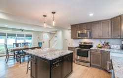 7 Stuart Pl, Westfield, MA 01085
