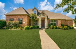 4304 Tree House Lane, Corinth, TX 76208