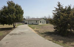 1001 N Atkins Drive, Celeste, TX 75423