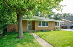 1316 E BEACH Street, Peoria, IL 61615