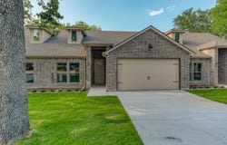 506 W OAK Street, Weatherford, TX 76086