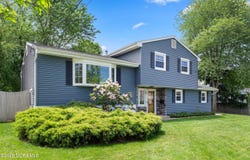 66 Creighton Circle, Old Bridge, NJ 08857
