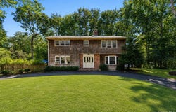 45 Shadyrest Drive, Sag Harbor, NY 11963