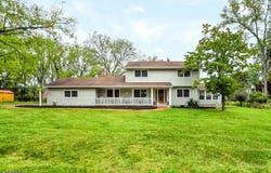 7 Pinewood Ct, Raritan Twp., NJ 08822-4909