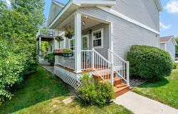 2935 Hemingway Drive, Chaska, MN 55318