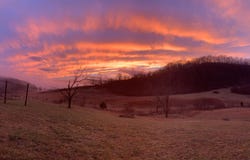 360 Rainbow Ln, Asbury, WV 24916