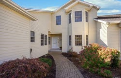 201 Falling Brook, Fayetteville, NY 13066