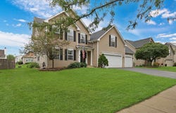 2145 Whitetail Drive, Aurora, IL 60503