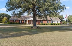 103 Lockwood, Ardmore, OK 73401