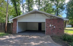 3056 Suncrest Drive, Jackson, MS 39212