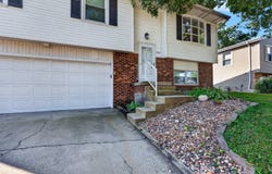 2319 Anchor Drive, Bloomington, IL 61704