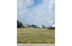 31 Southpointe Cir, ROCKPORT, TX 78382
