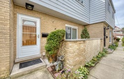 103 Rockford Avenue, Forest Park, IL 60130