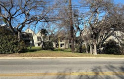 1514 Parker Ln, Austin, TX 78741