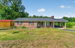 3713 Paint Creek Road, Stanton, KY 40380