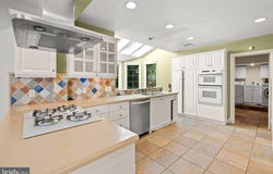 427 COTSWOLD Lane, WYNNEWOOD, PA 19096